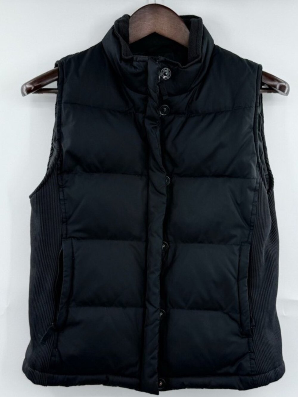 GAP Black Down Puffer Vest Womens Small Snap Zip Rib Side Panels Lightweight